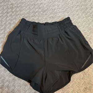 Lululemon hottie hot shorts size 4